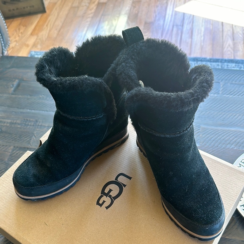 UGG ladies wedge boots